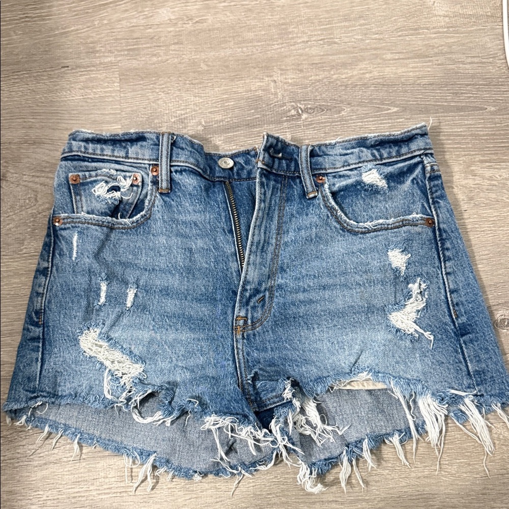 Abercrombie & Fitch Light Wash High Rise  Distressed Mom Shorts
